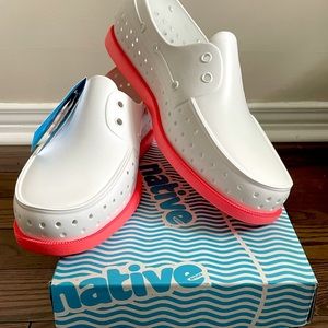 BNIB Men’s Native Water Shoe Sandal HOWARD